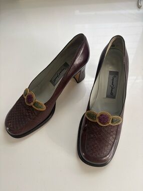 Vintage 80s/90s Margaret Jerrold Brown Leather Heeled Loafers